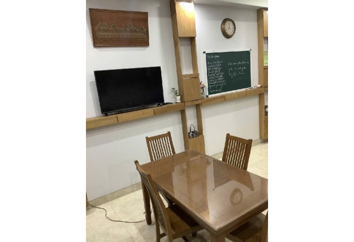 BÁN NHÀ HẺM XE HƠI THÔNG – 1/ PHAN VĂN TRỊ, NGAY EMART – 4 TẦNG, VỊ TRÍ ĐẸP