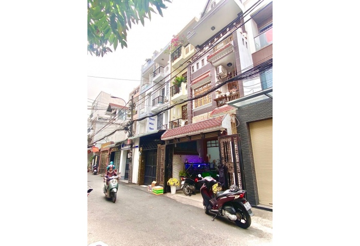 88M2, HẺM NHỰA 2 Ô TÔ TRÁNH – CÁCH MẶT TIỀN PHẠM VĂN CHIÊU 50M