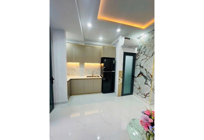 NHÀ QUẢNG TRUNG HẺM THÔNG – 2 TỶ HƠN SỞ HỮU NHÀ SÀI GÒN