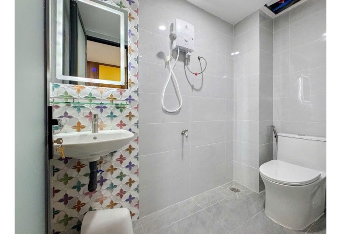 TÒA NHÀ  110m2, GỒM 14 CHDV ĐƯỜNG SỐ 27 GIÂP BÌNH THẠNH – DOANH THU 70TR/THÁNG – HẺM Ô TÔ THÔNG – NHÀ MỚI 100%
